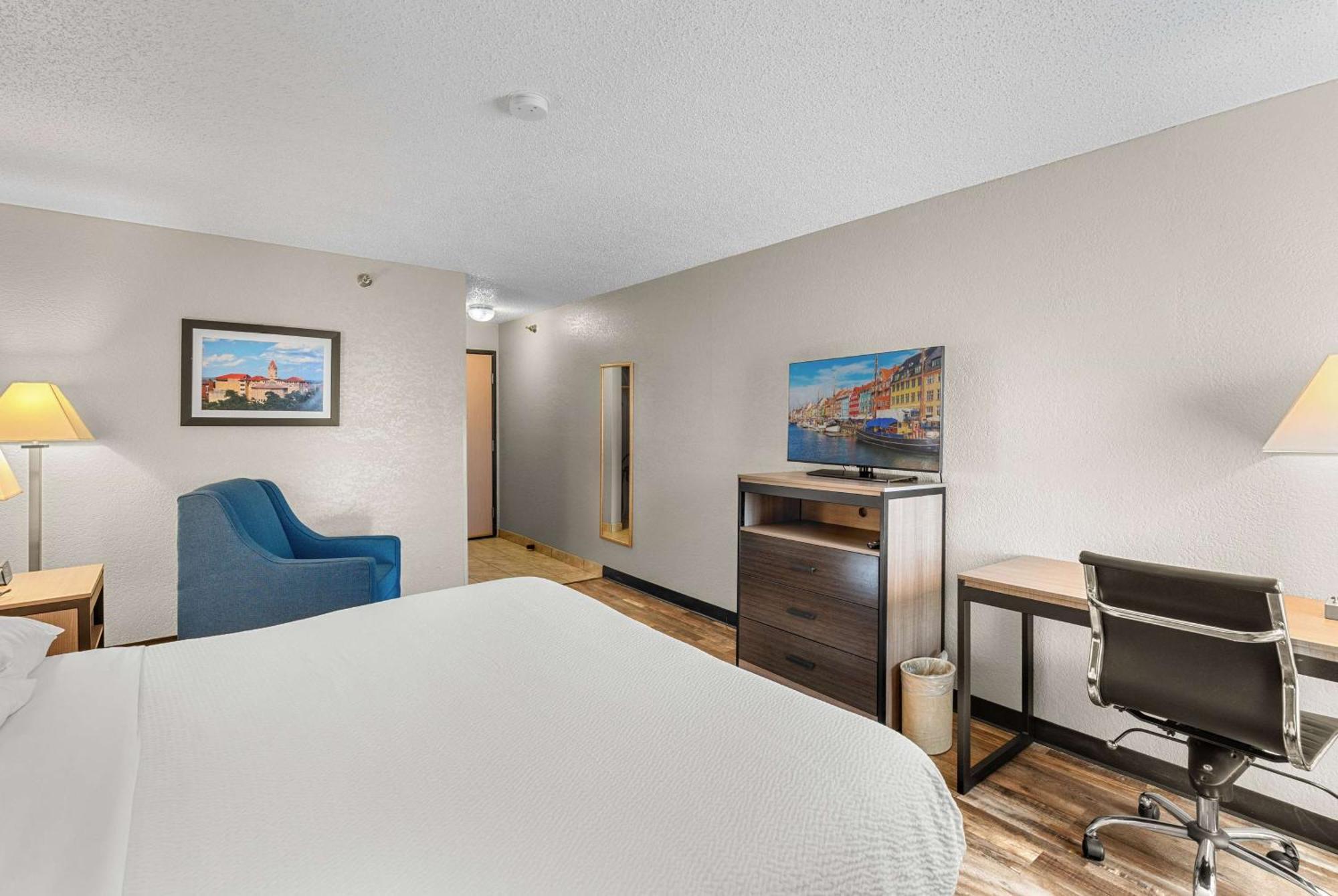 Hotel Baymont By Wyndham Lawrence Esterno foto